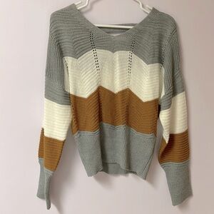 Full Circle Trends Chevron Knit Sweater, Size Small